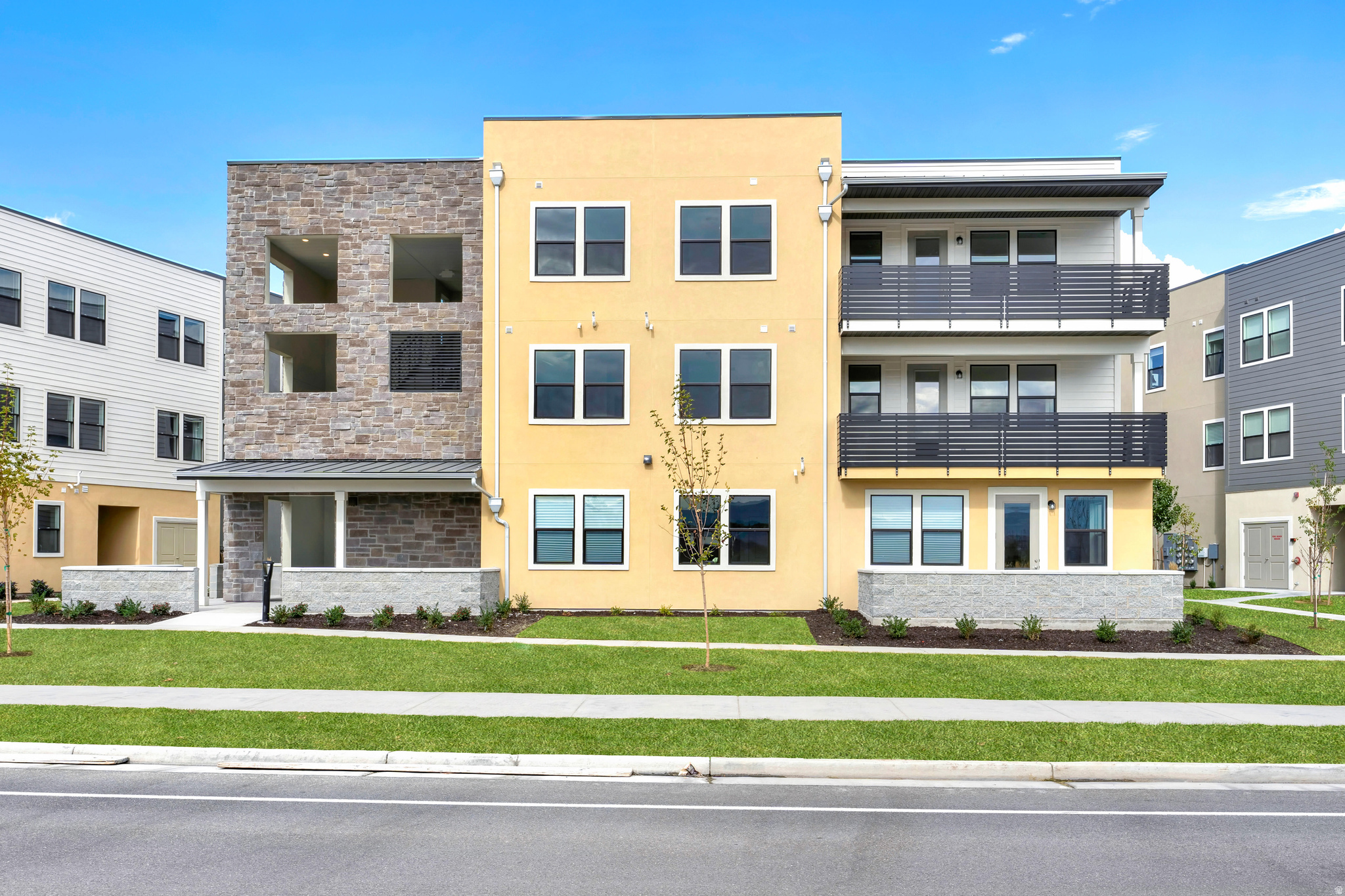 JORDAN BLUFFS - Residential