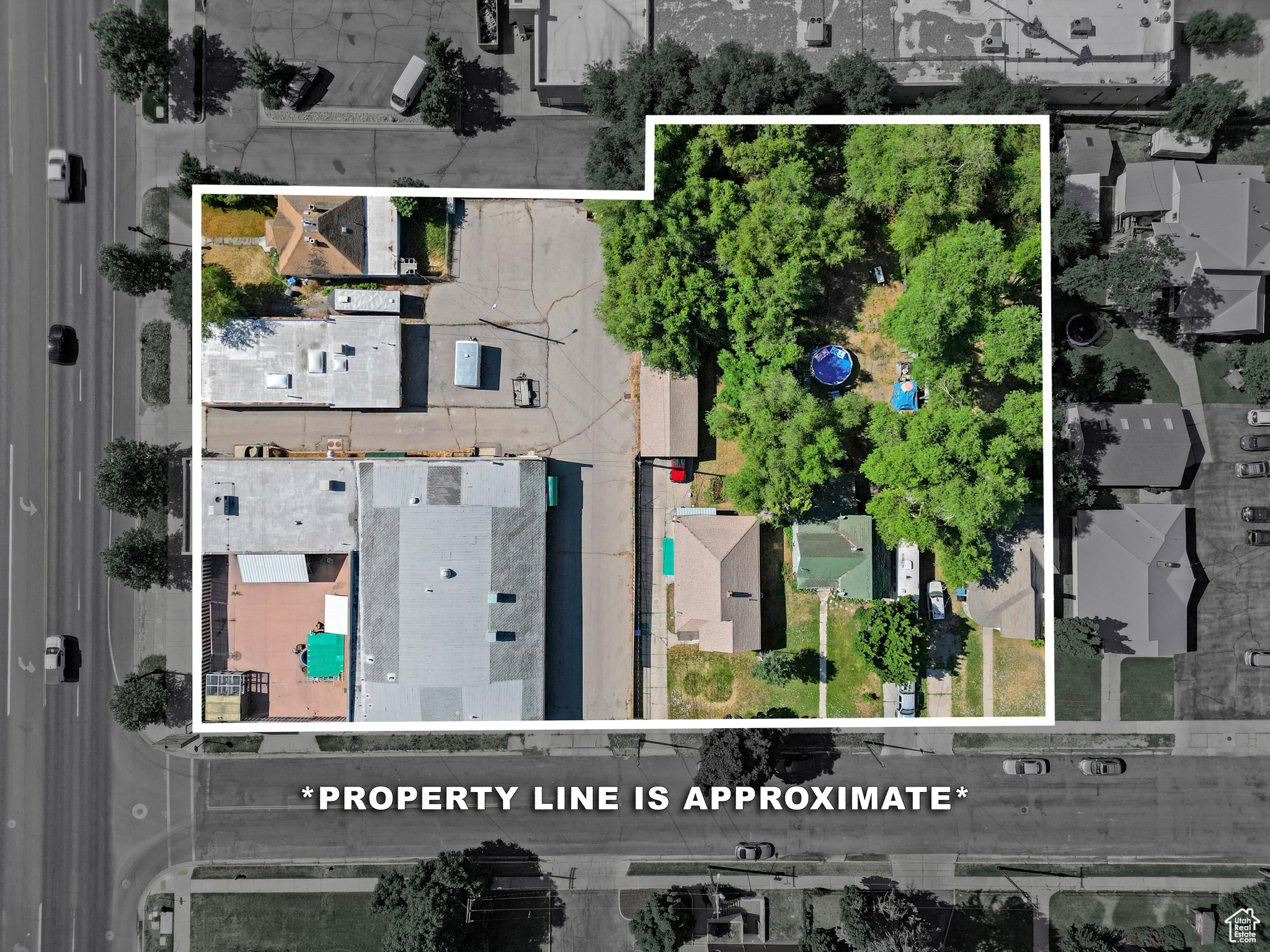 Main image without alt text