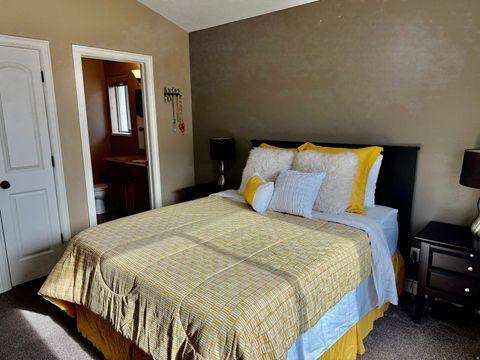 Tiny photo for 1526 E SHADOW DR, Eagle Mountain, UT 84005 (MLS # 2124756)