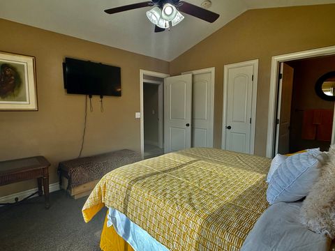 Tiny photo for 1526 E SHADOW DR, Eagle Mountain, UT 84005 (MLS # 2124756)