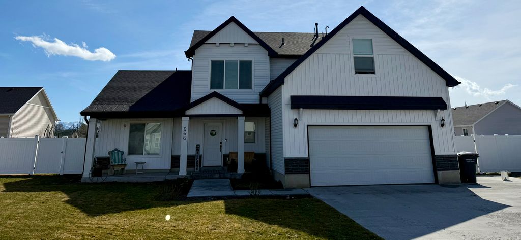 Photo of 566 W SADDLEBACK N, Smithfield, UT 84335 (MLS # 2141089)