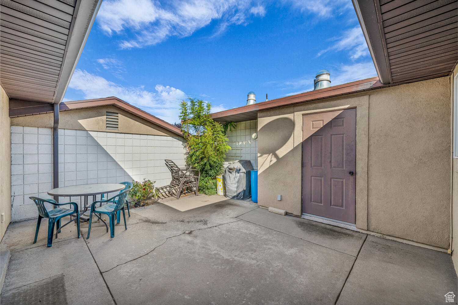 SUNRISE VILLAGE TH 3 - Residential