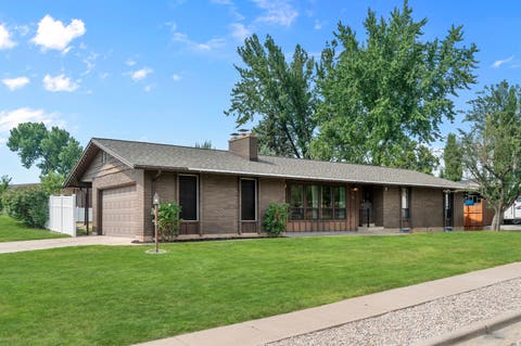 Photo of 806 VISTA DR, South Ogden, UT 84403 (MLS # 2175153)