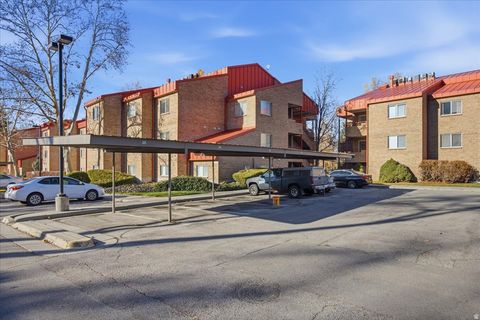 Tiny photo for 4824 S HIGHLAND CIR E #204, Holladay, UT 84117 (MLS # 2126755)