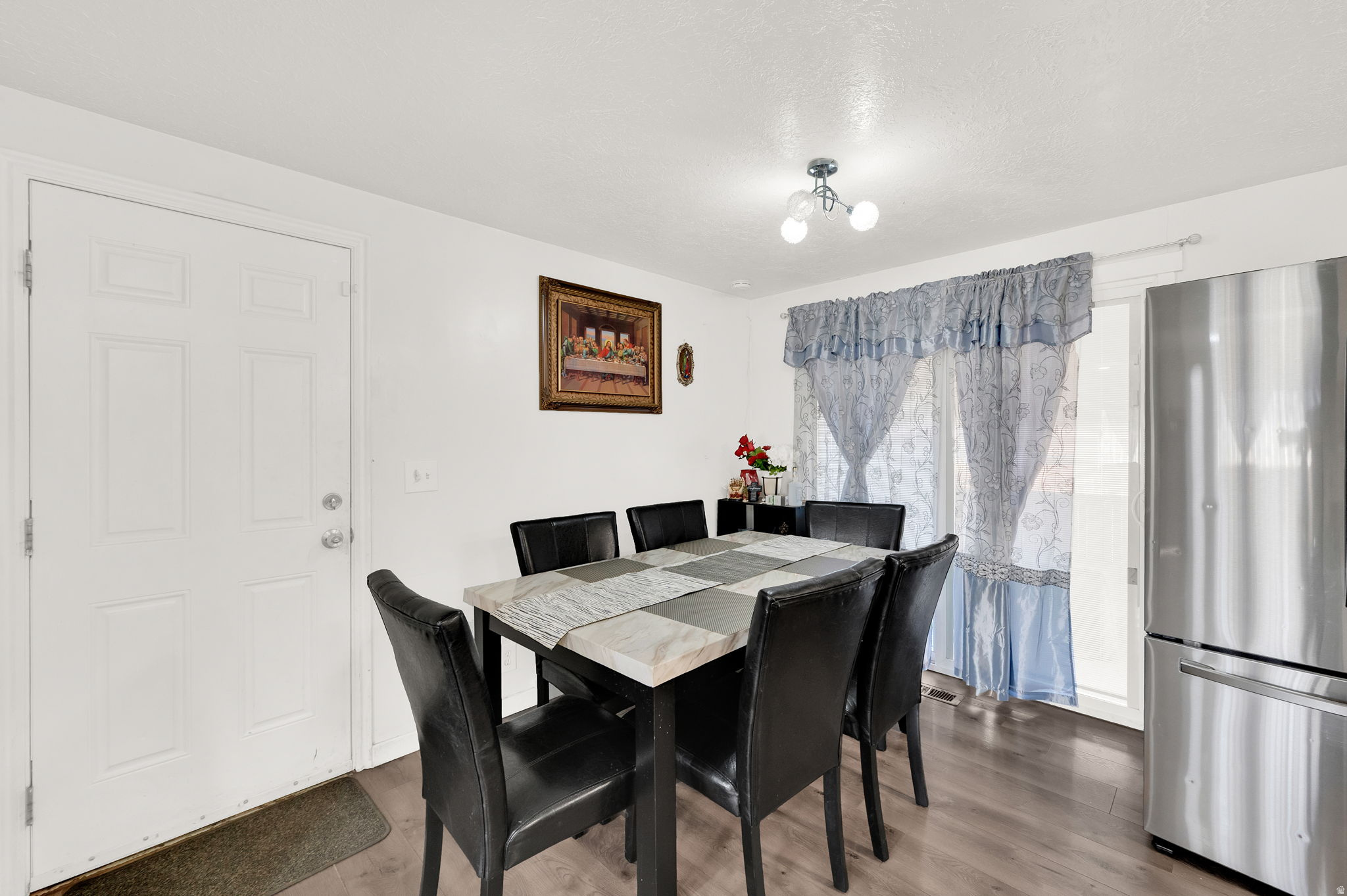 TWINS OF ARDEN - Residential