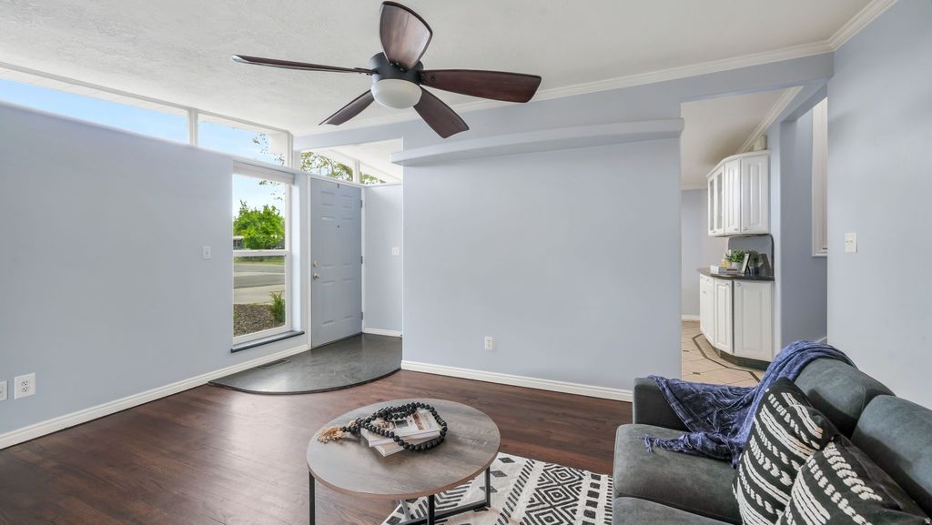 Photo of 1660 W JOLLY CIR, Taylorsville, UT 84123 (MLS # 2152912)