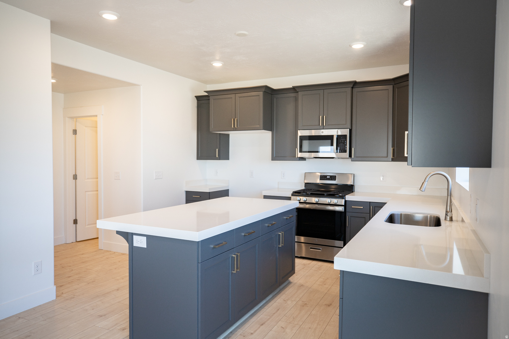 ARROWHEAD SPRINGS - Residential