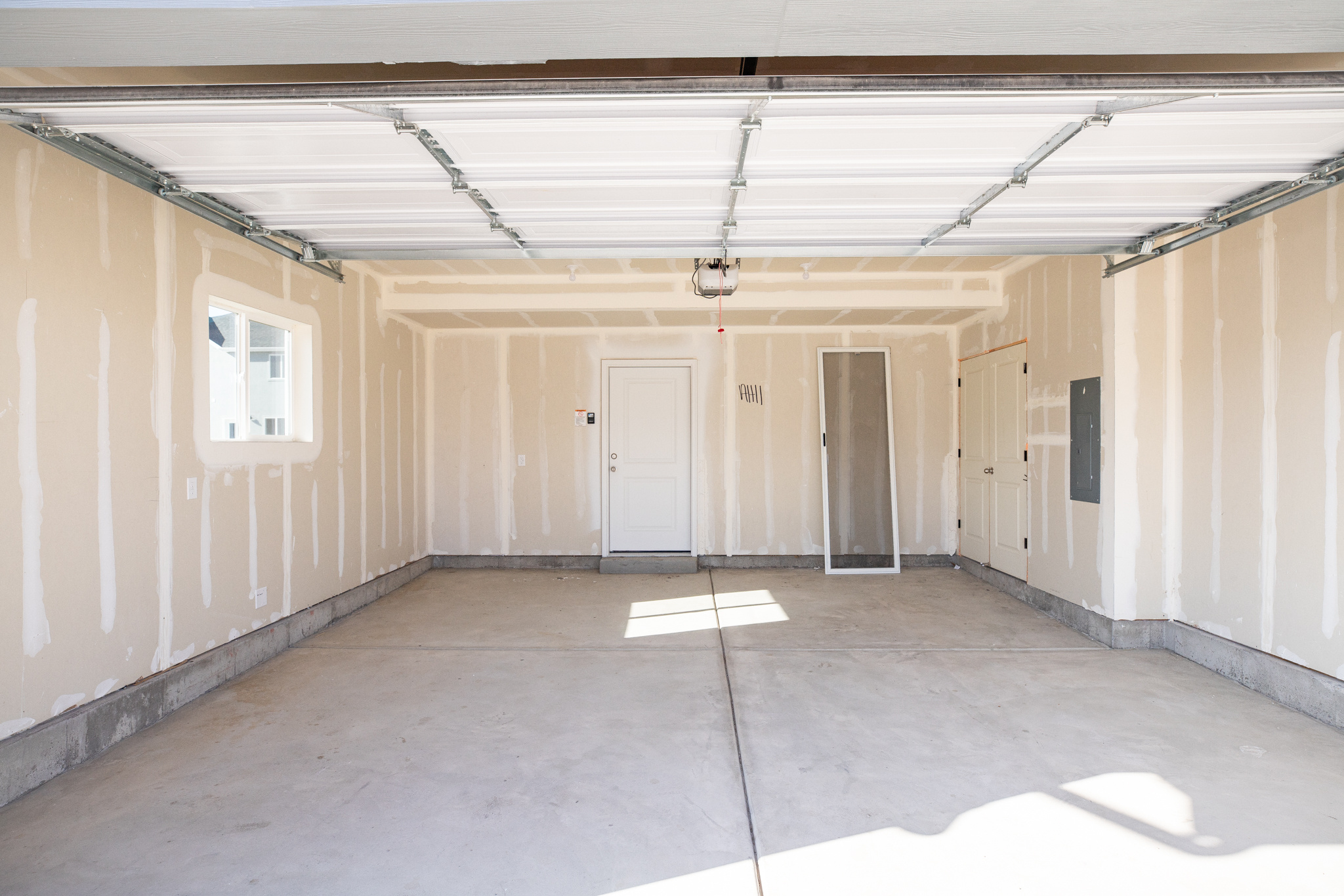 ARROWHEAD SPRINGS - Residential