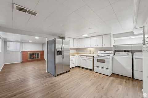 Tiny photo for 2150 E 3205 S, Millcreek, UT 84109 (MLS # 2103822)