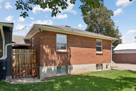 Tiny photo for 2150 E 3205 S, Millcreek, UT 84109 (MLS # 2103822)