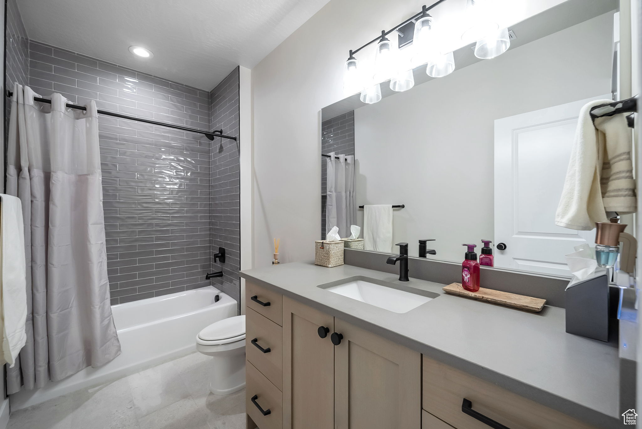 ORCHARD HEIGHTS - Residential