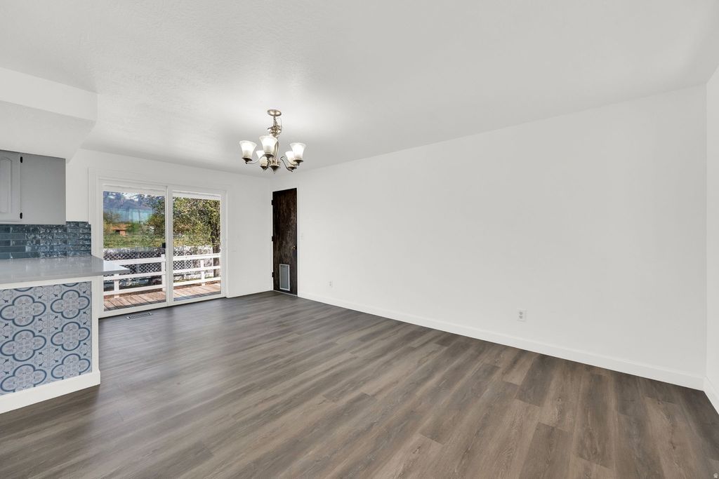 Photo of 1415 S 1250 E, Clearfield, UT 84015 (MLS # 2149264)