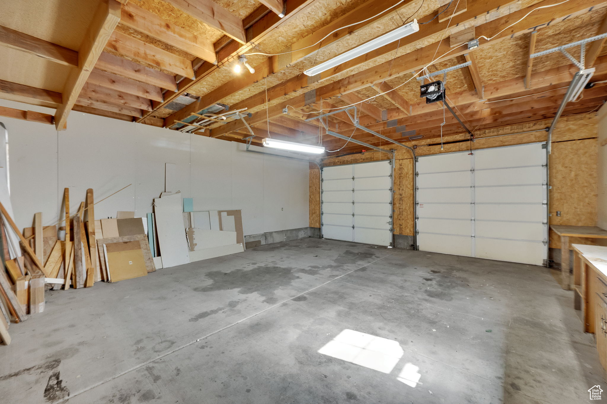 COUNTRY PLACE ESTATES - Residential