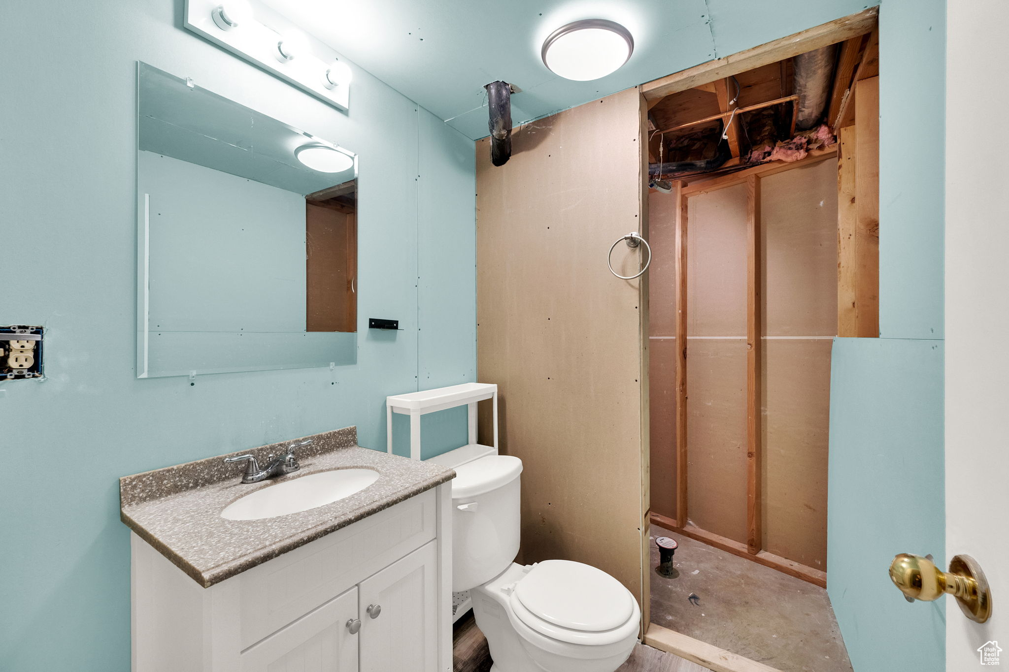 COUNTRY PLACE ESTATES - Residential