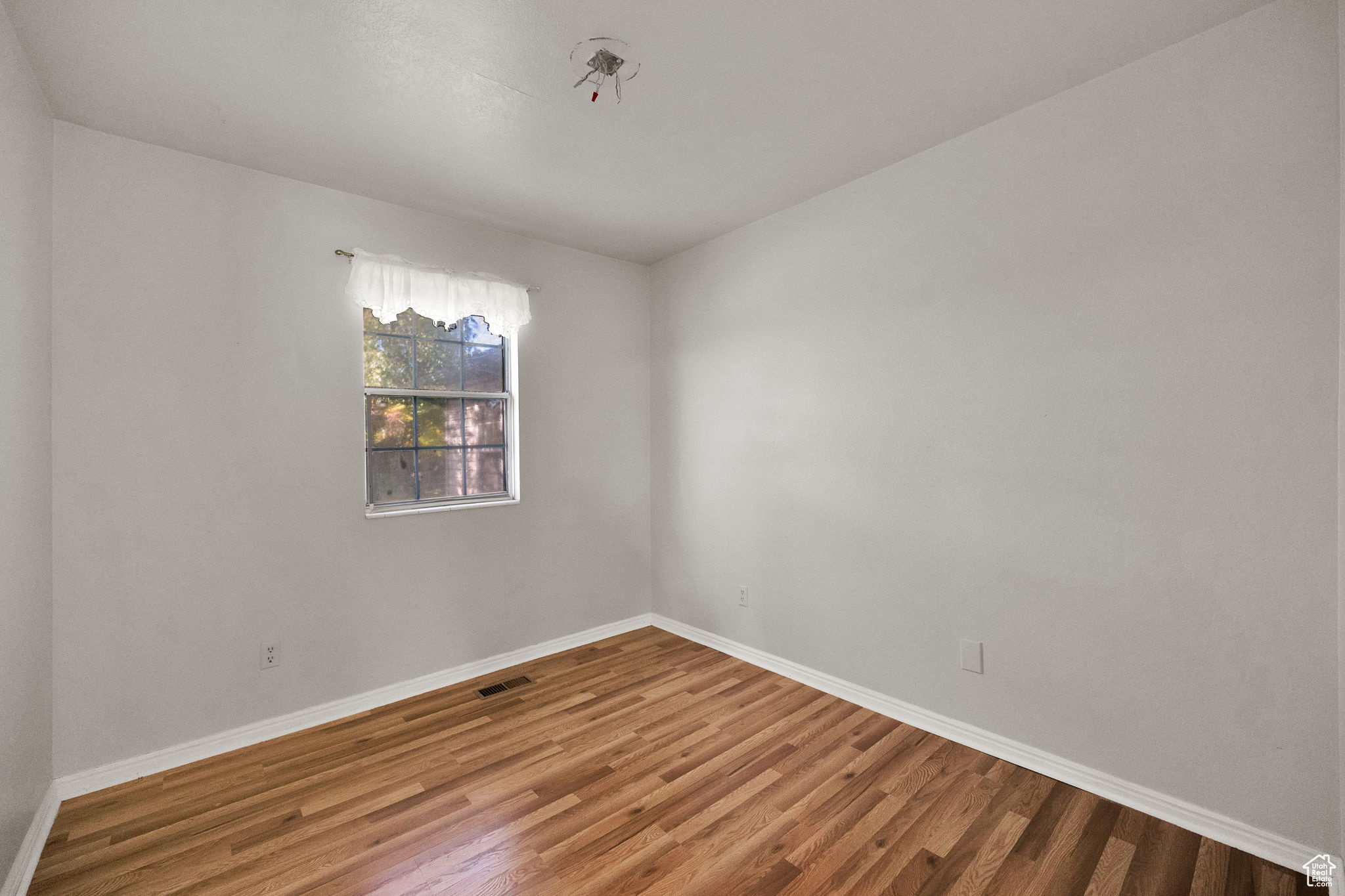 COUNTRY PLACE ESTATES - Residential