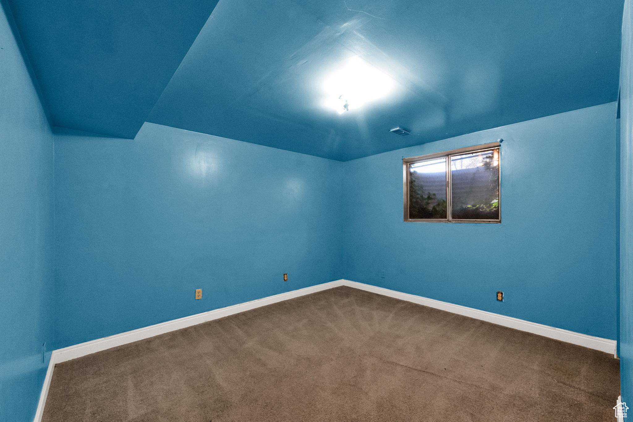 COUNTRY PLACE ESTATES - Residential