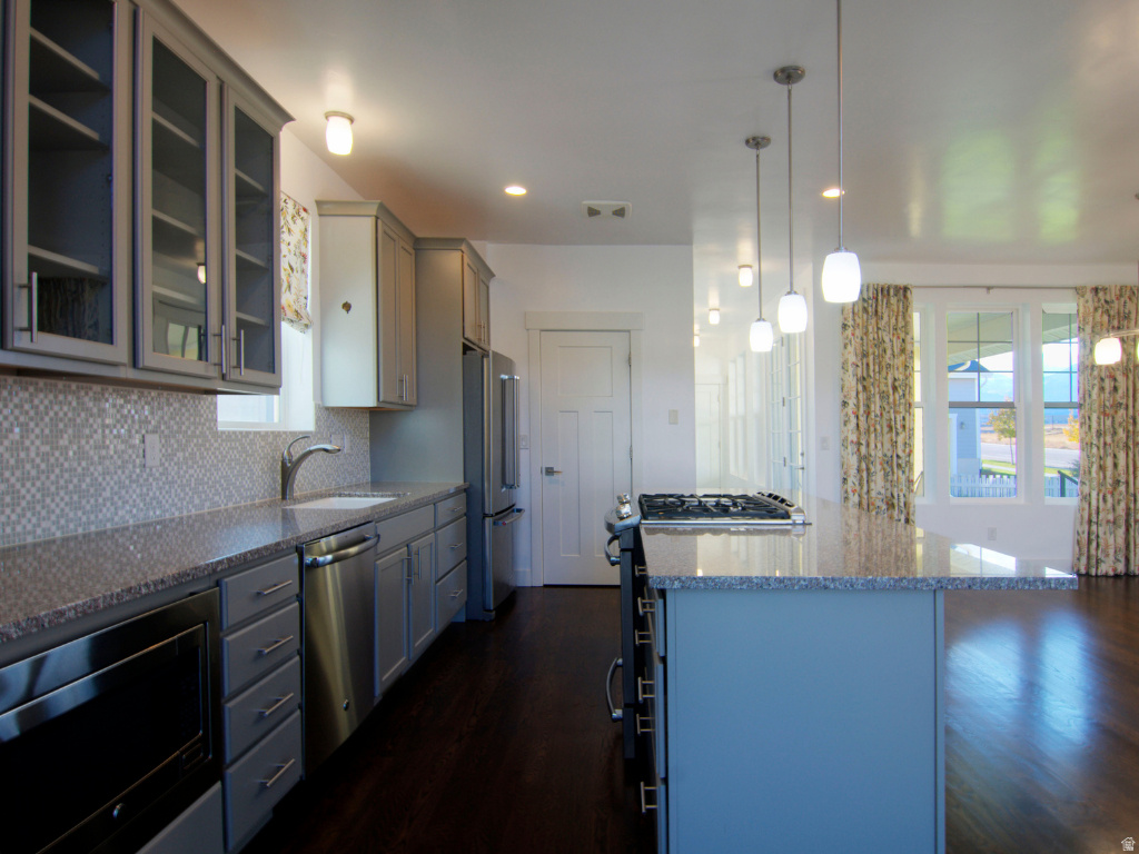 DAYBREAK - Residential