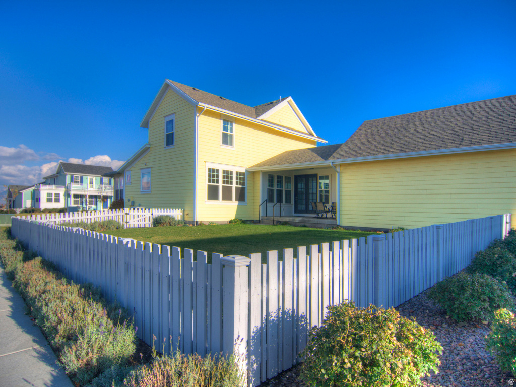 DAYBREAK - Residential