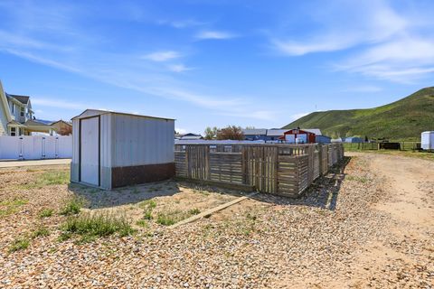 Tiny photo for 393 W MEMORIAL PARK RD, Henefer, UT 84033 (MLS # 2157131)