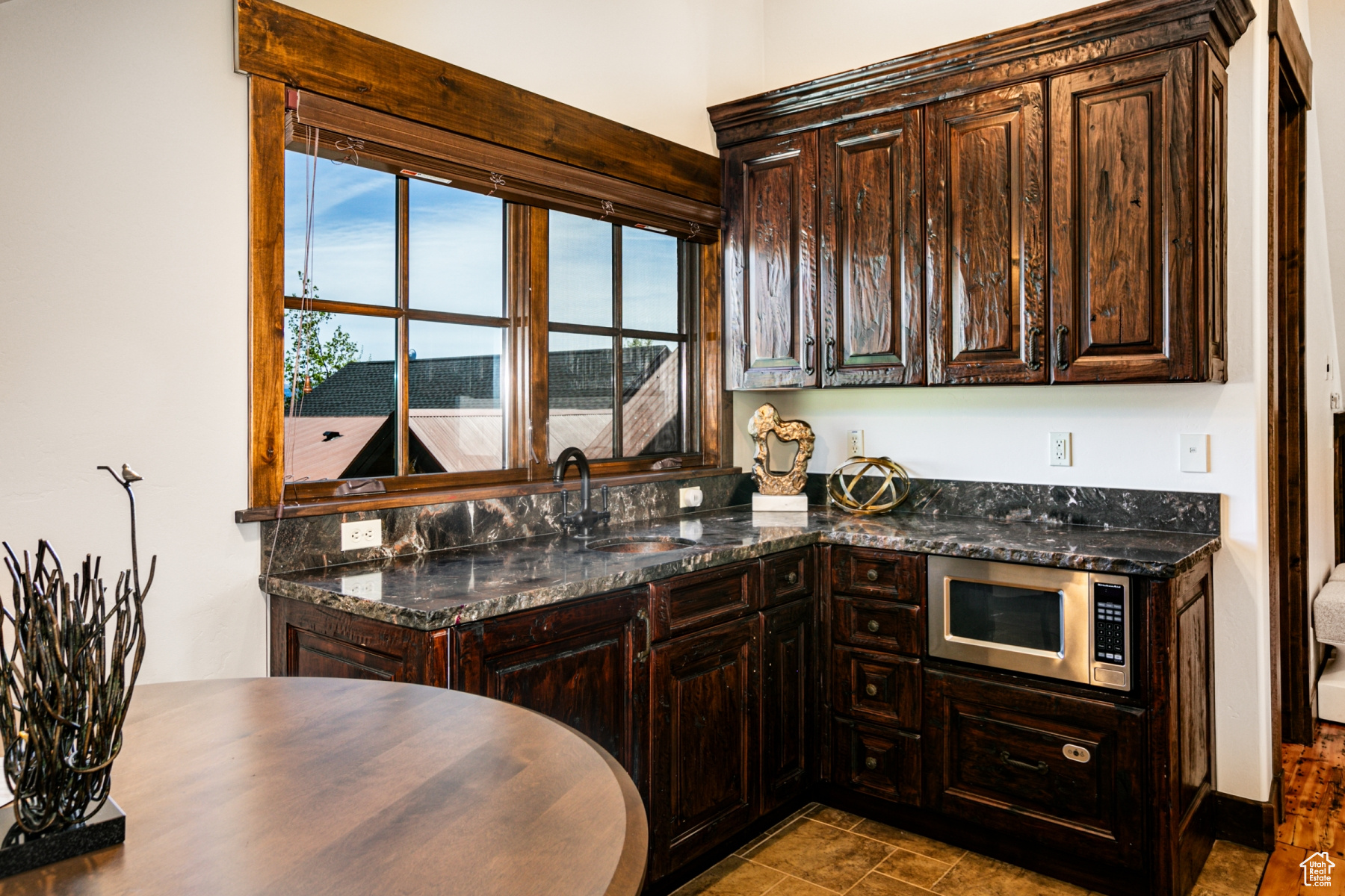 Park City, Utah 84098, United States, 5 Bedrooms Bedrooms, ,6 BathroomsBathrooms,Residential,Pending,55777