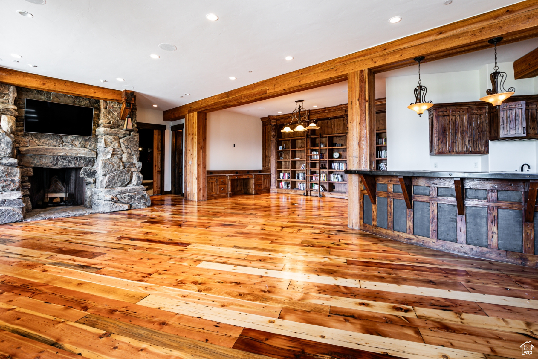 Park City, Utah 84098, United States, 5 Bedrooms Bedrooms, ,6 BathroomsBathrooms,Residential,Pending,55777