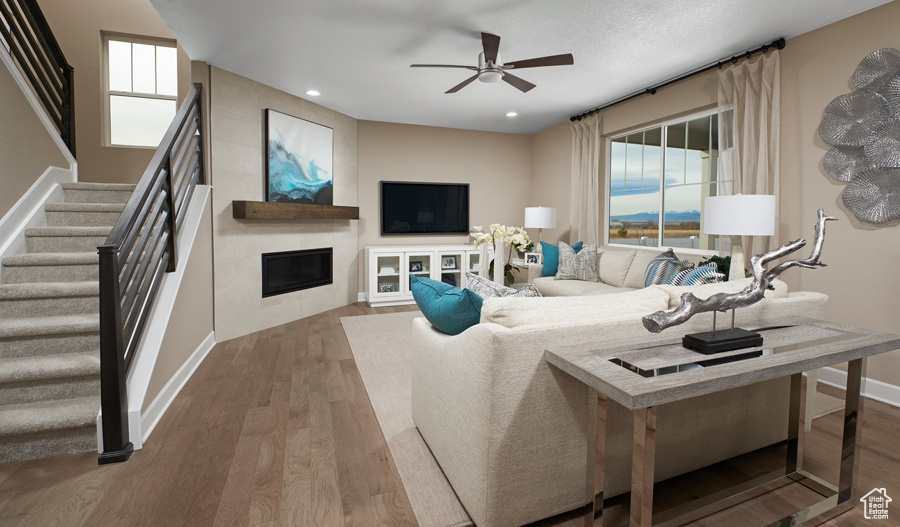 PONY EXPRESS ESTATES - Residential