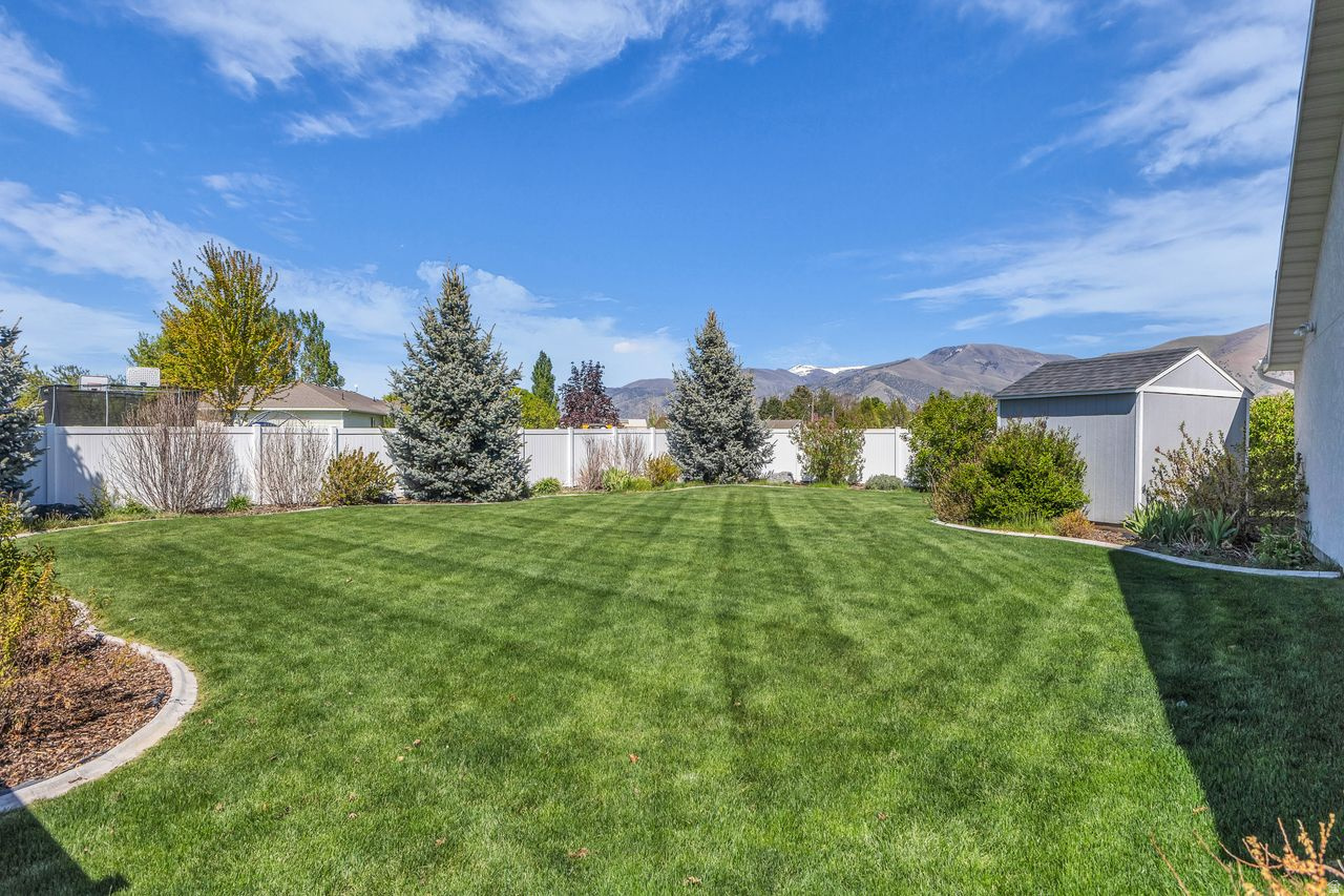 SILVER WILLOW RETIREMENT COMMUNITY PUD - Residential