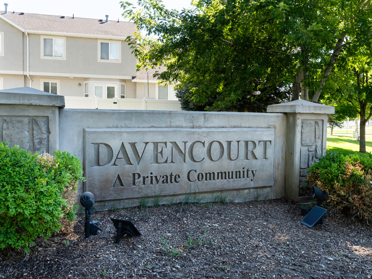 DAVENCOURT AT PILGRIMS LANDING PLAT ONE - Residential