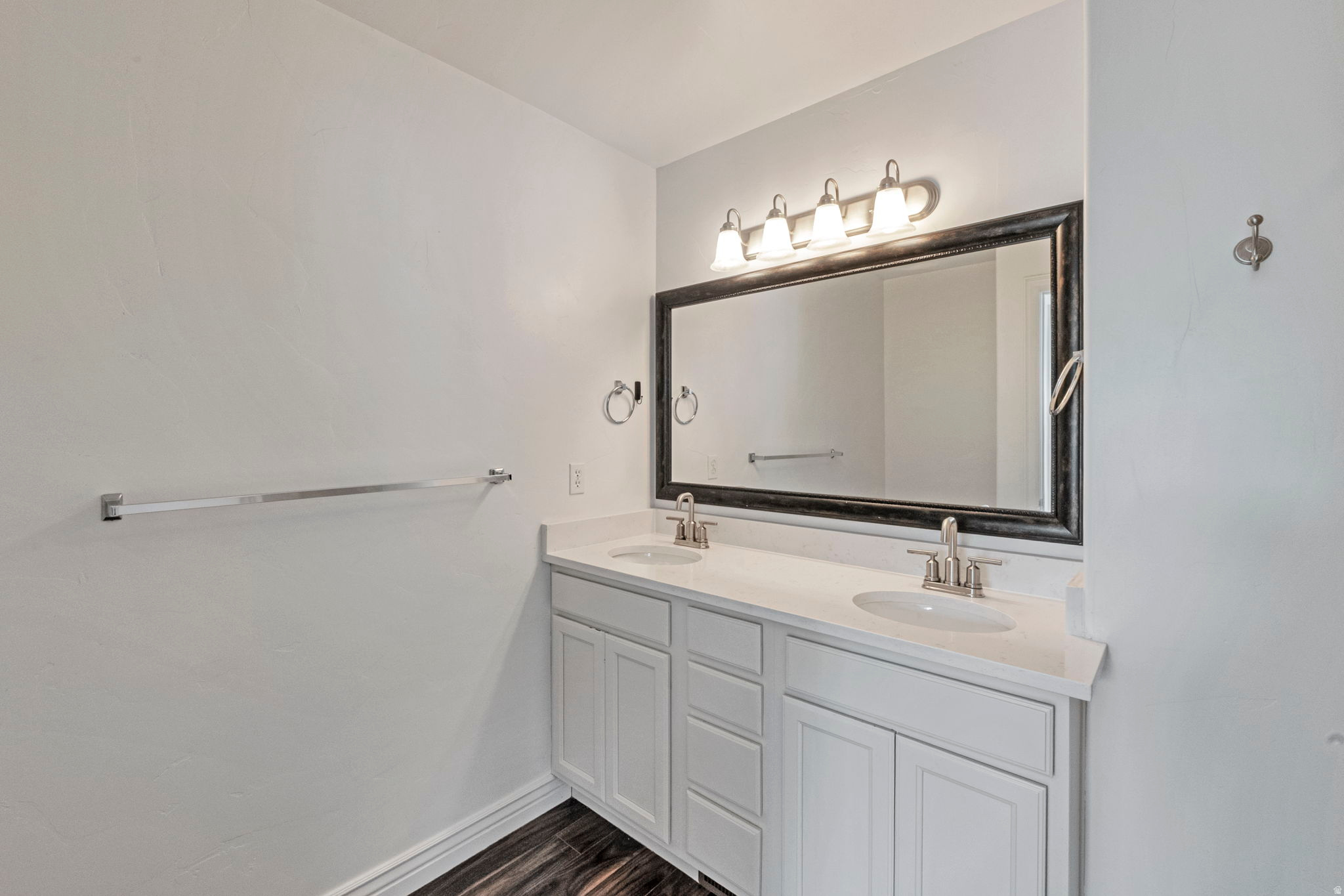 KENNECOTT - Residential
