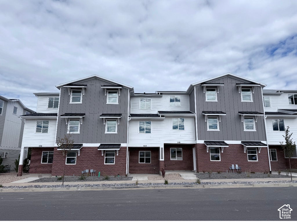 Photo of 508 W EMPRESS ST #56, Santaquin, UT 84655 (MLS # 2191722)