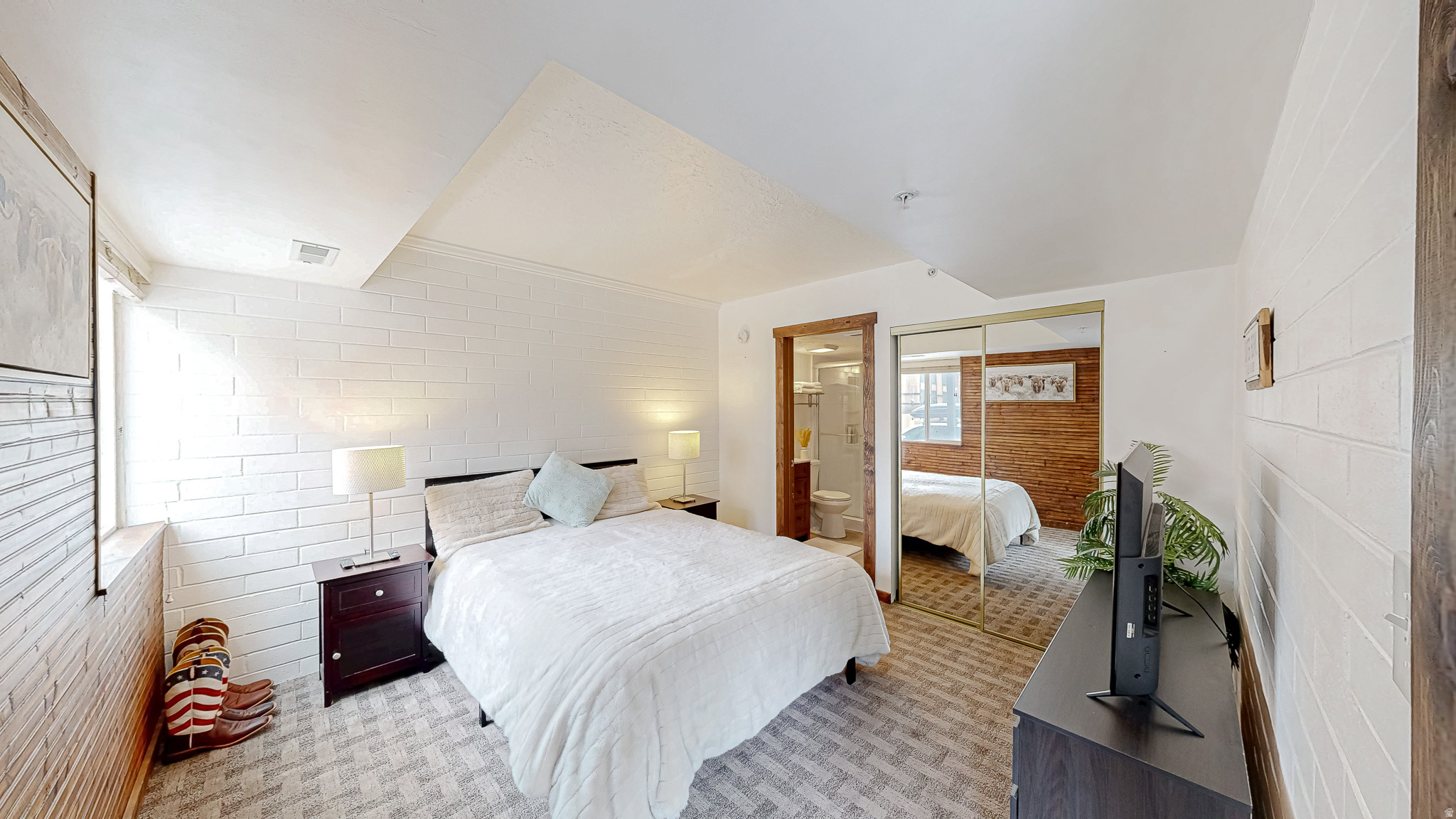 NEW CLAIM CONDOS - Residential