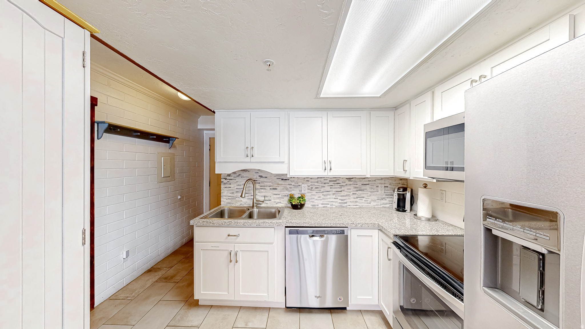 NEW CLAIM CONDOS - Residential