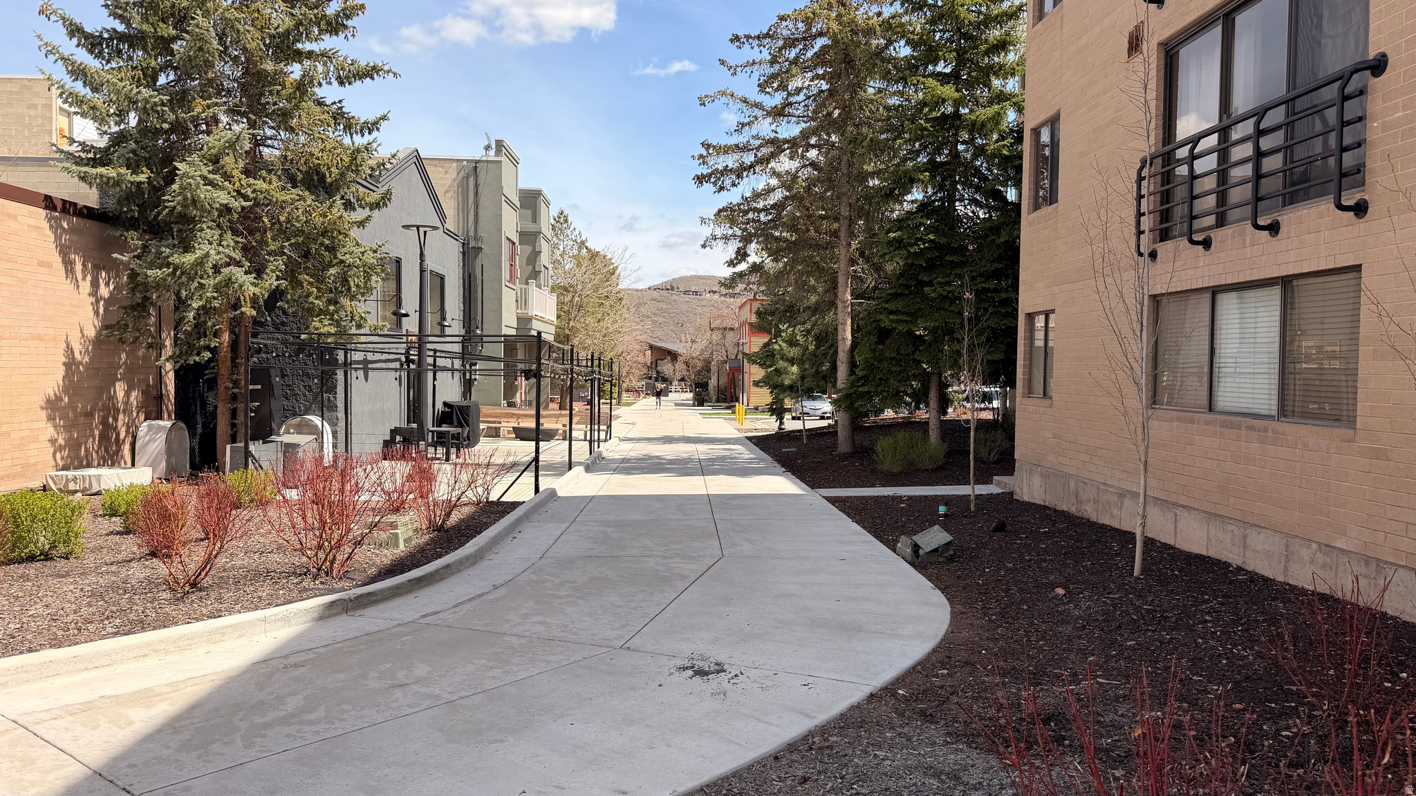 NEW CLAIM CONDOS - Residential