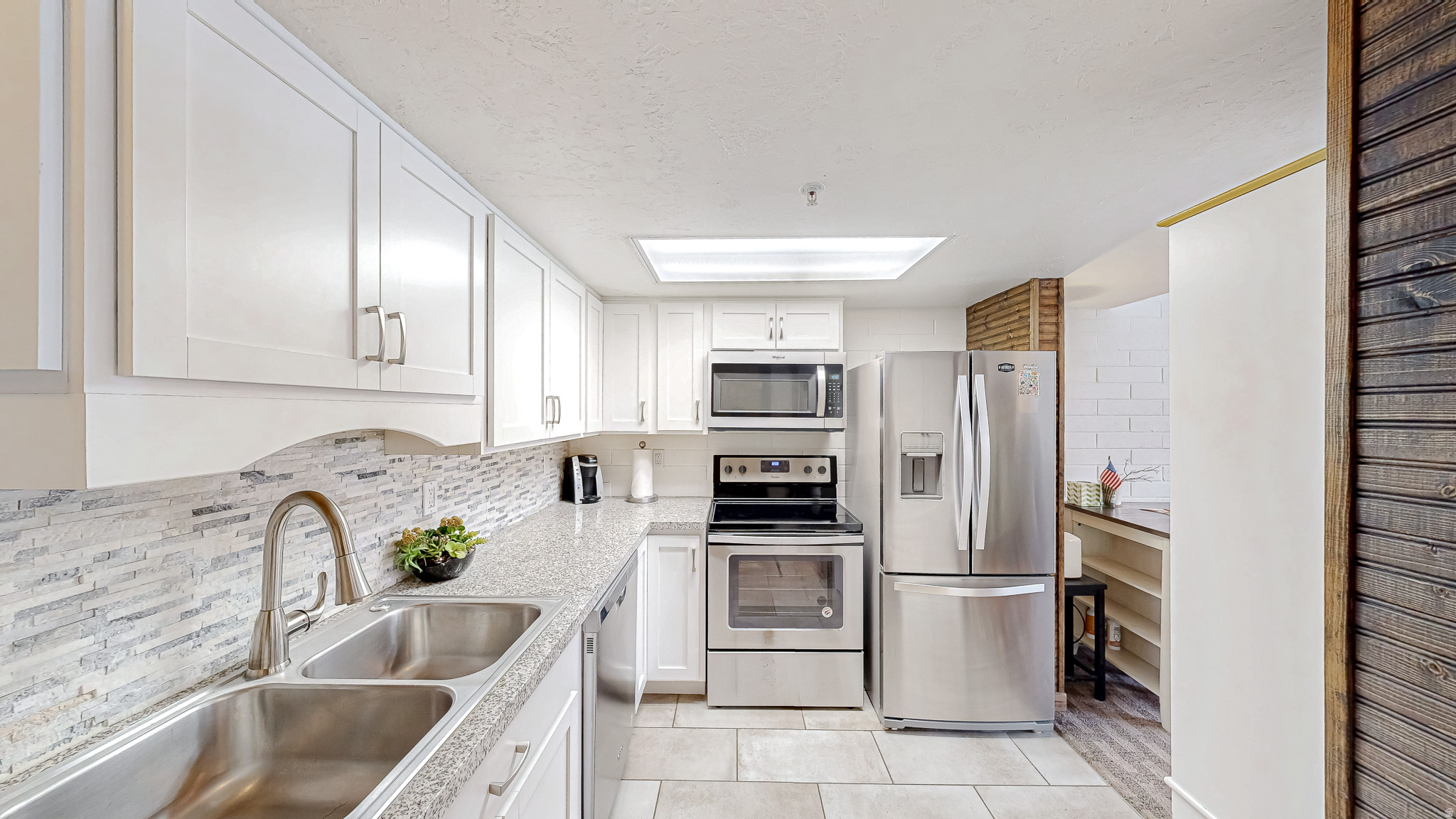 NEW CLAIM CONDOS - Residential