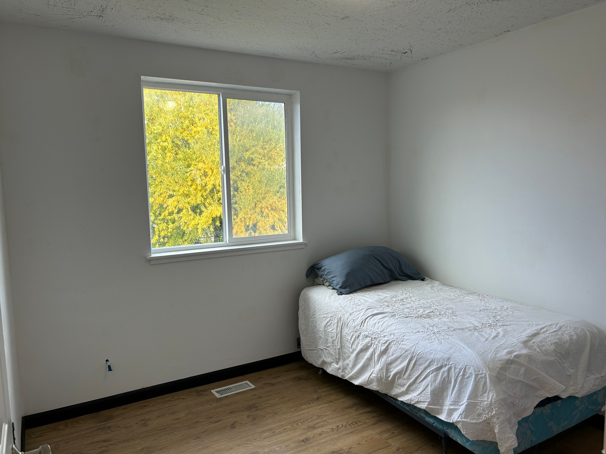 WALDEN GLEN - Residential