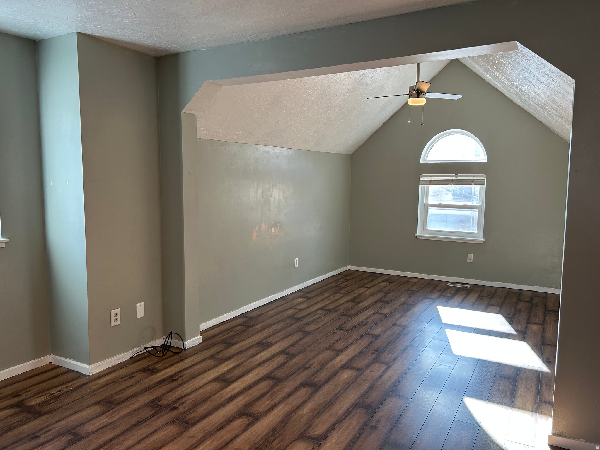 WALDEN GLEN - Residential