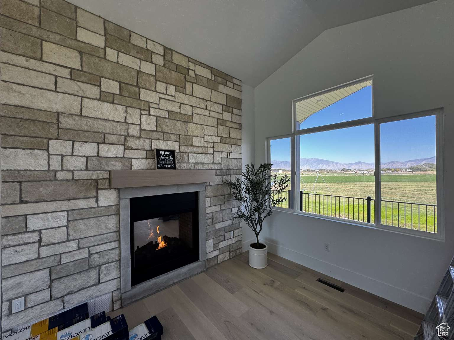 E HENDRICKSON AMENDED - Residential