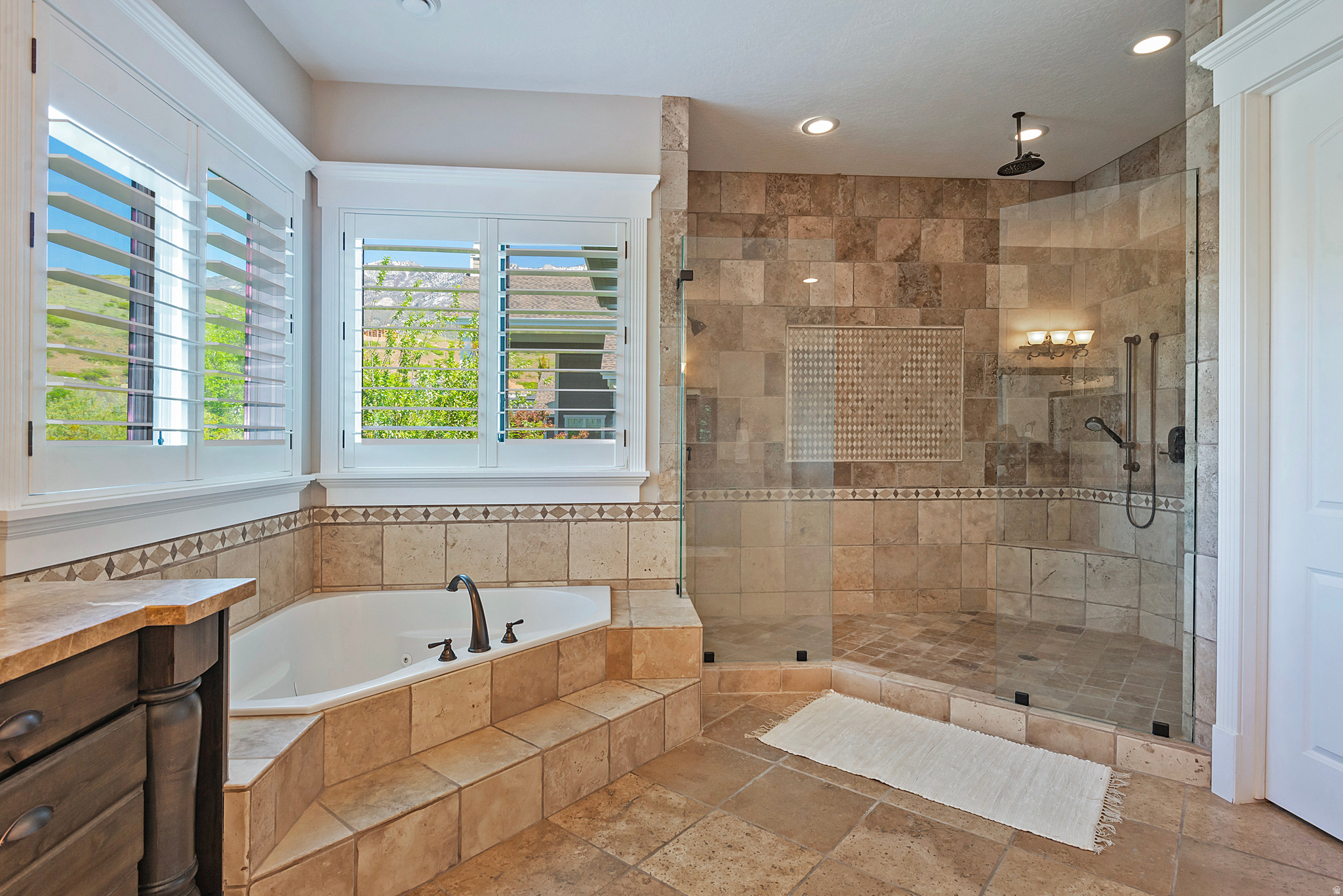 HERITAGE HILLS - Residential