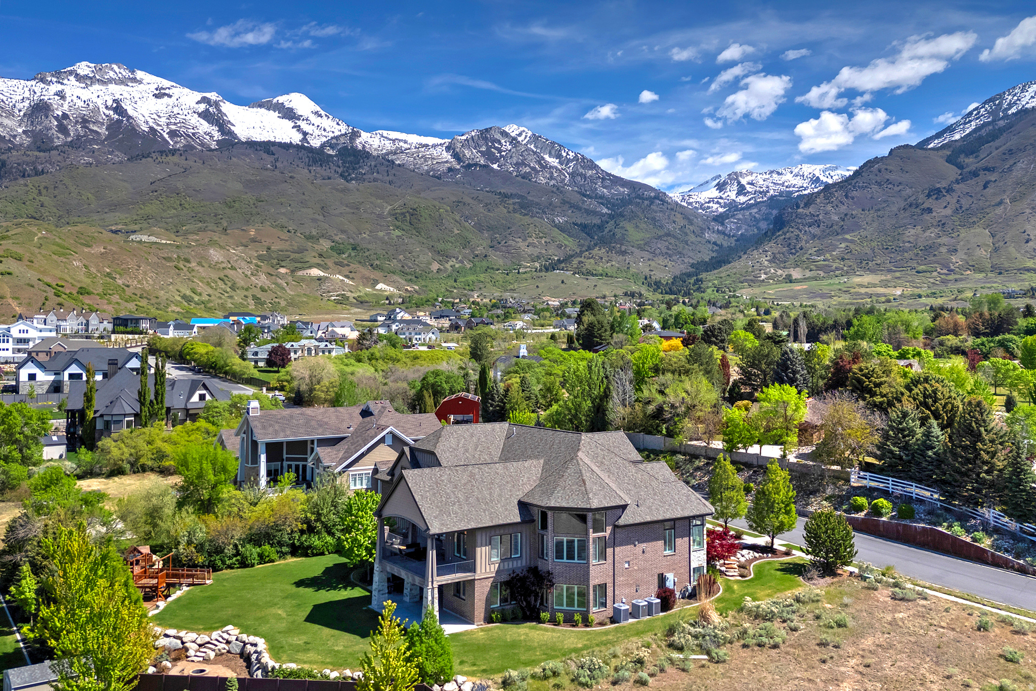 HERITAGE HILLS - Residential