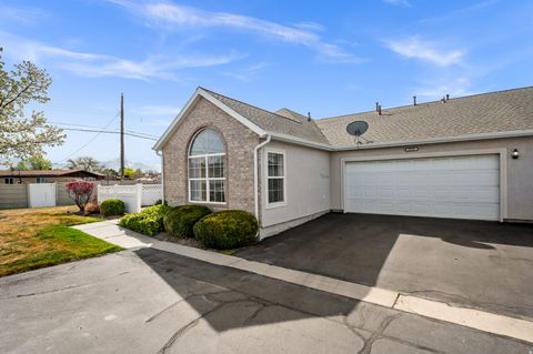 Tiny photo for 3575 S VILLA VIEW DR W #C, West Valley City, UT 84120 (MLS # 2147613)
