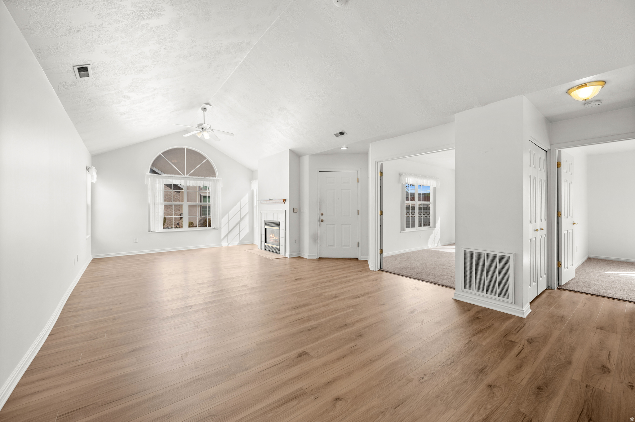 VALLEY VU VILLAS CONDOMINIUM - Residential