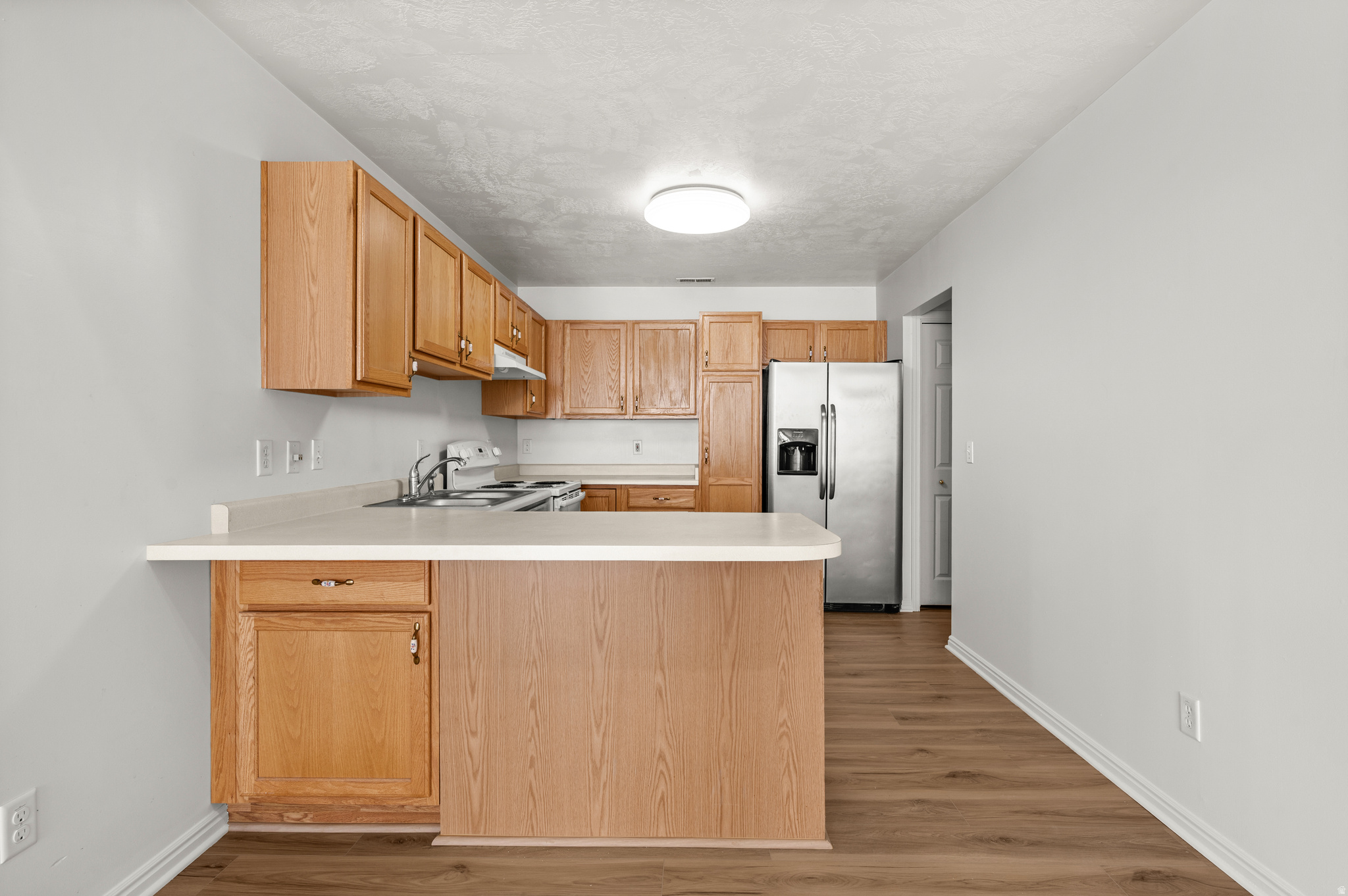 VALLEY VU VILLAS CONDOMINIUM - Residential