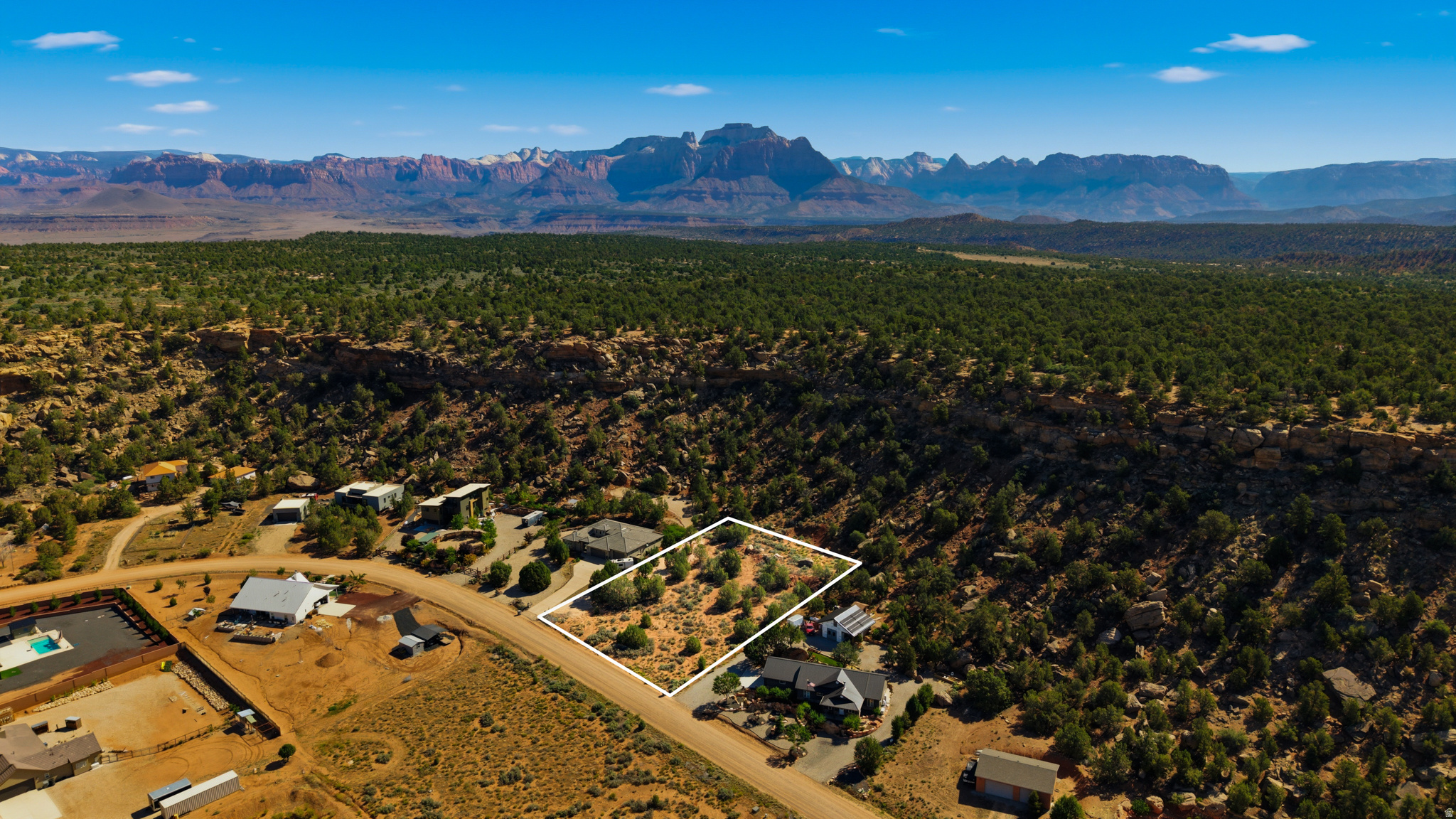 APPLE VALLEY RANCH GOOSEBERRY - Land