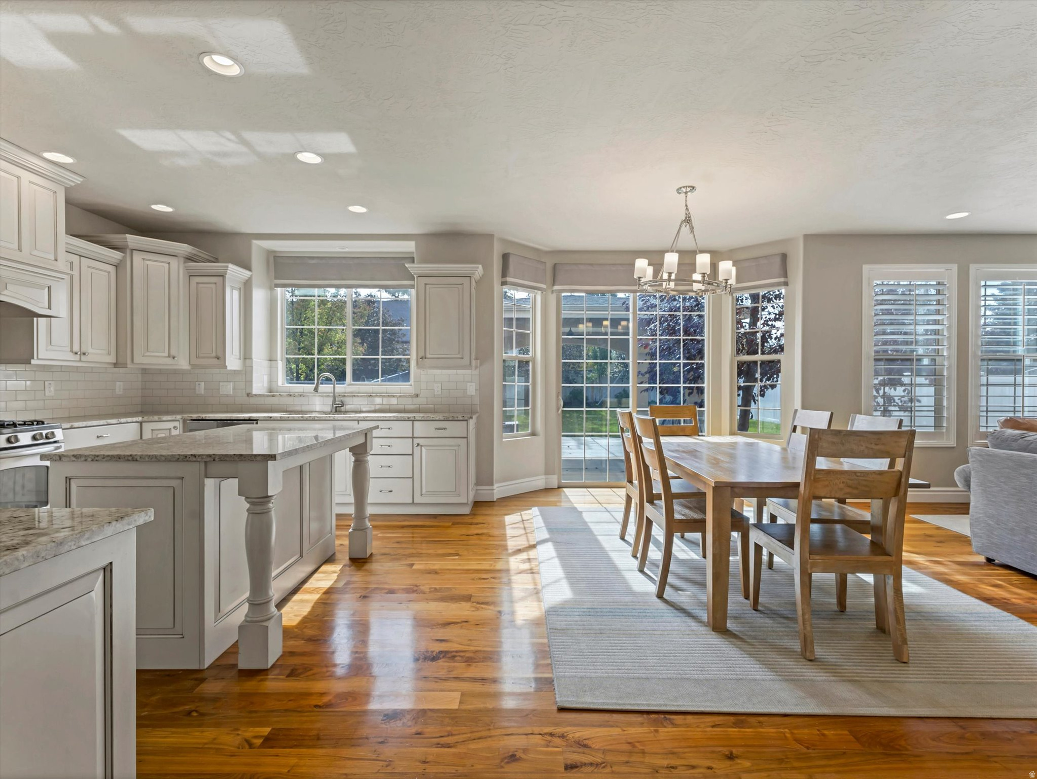 HOLLADAY GLEN - Residential