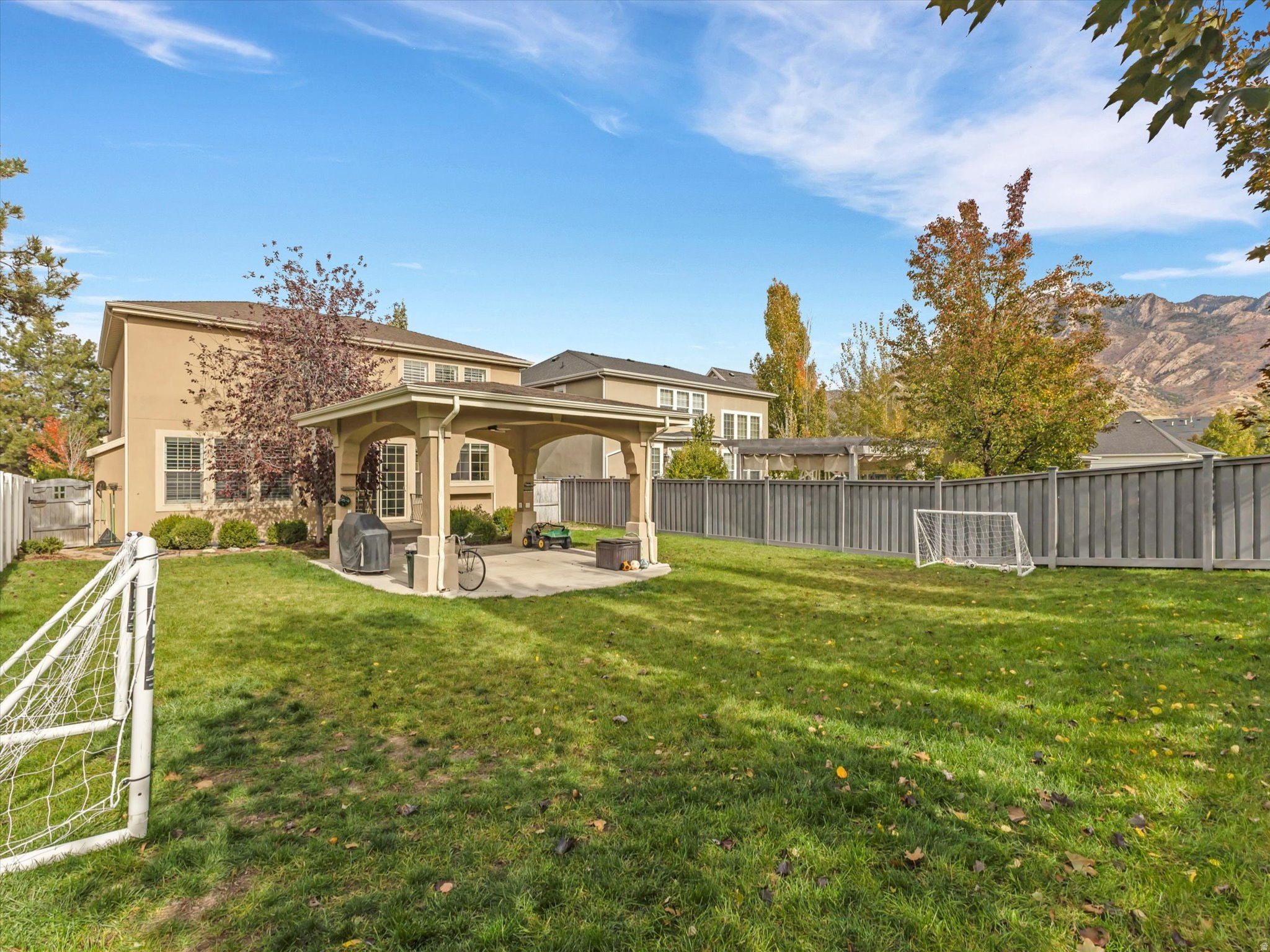 HOLLADAY GLEN - Residential