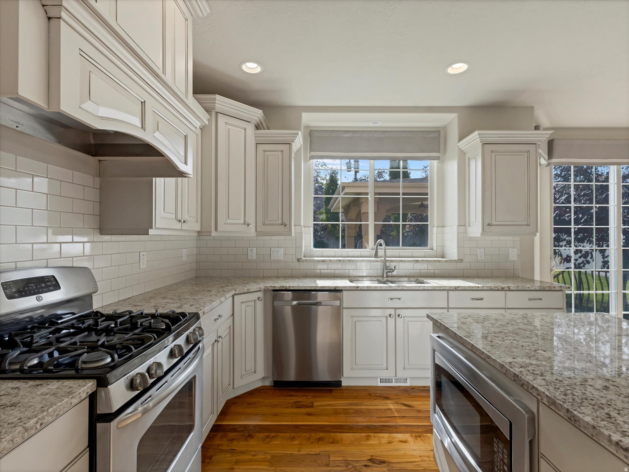 HOLLADAY GLEN - Residential