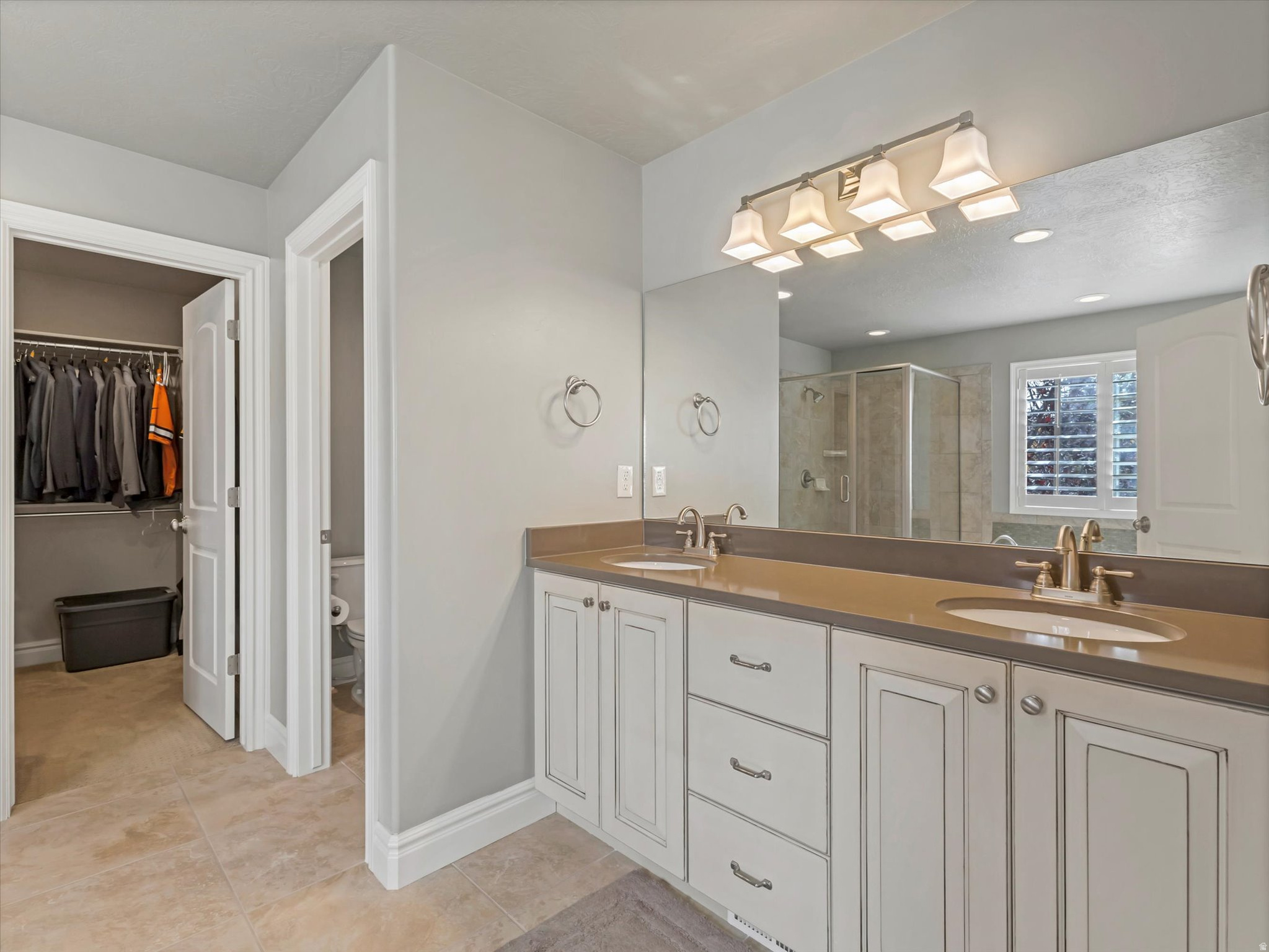 HOLLADAY GLEN - Residential