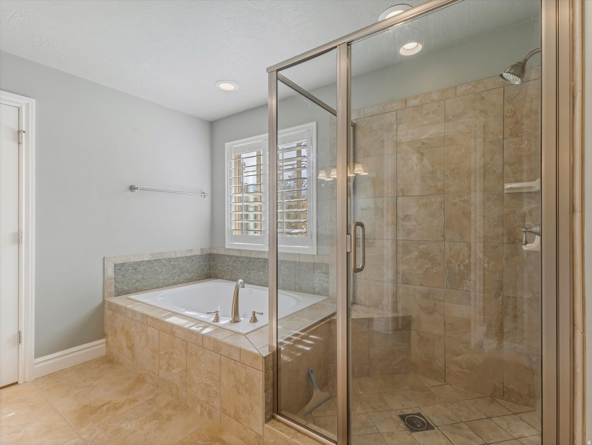 HOLLADAY GLEN - Residential