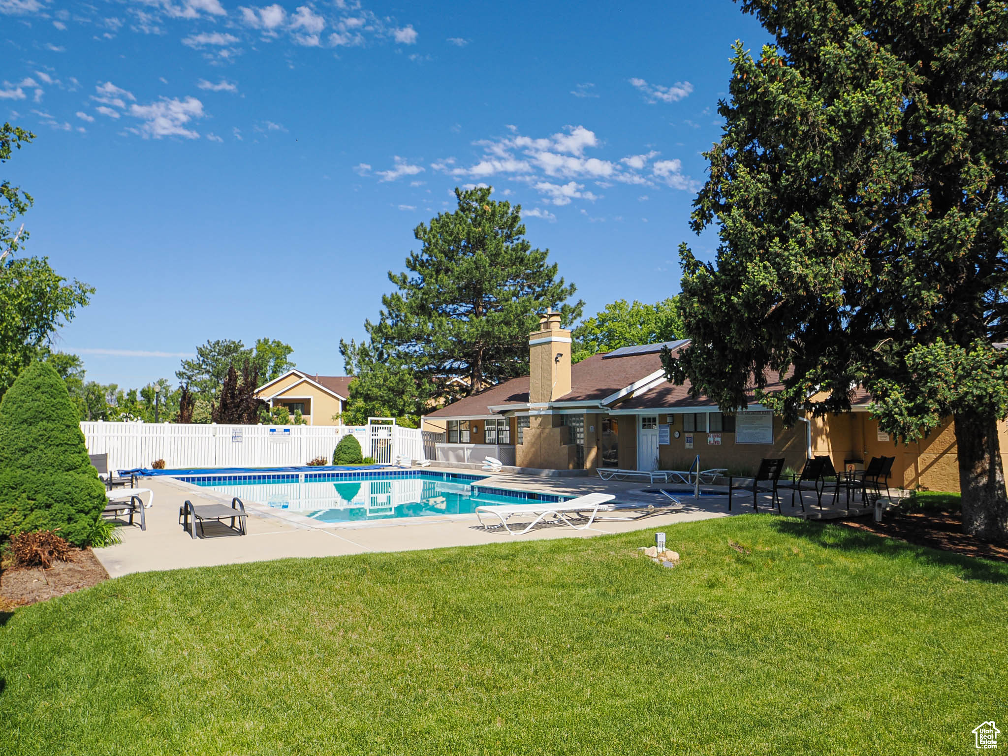 SHADOW RIDGE - Residential