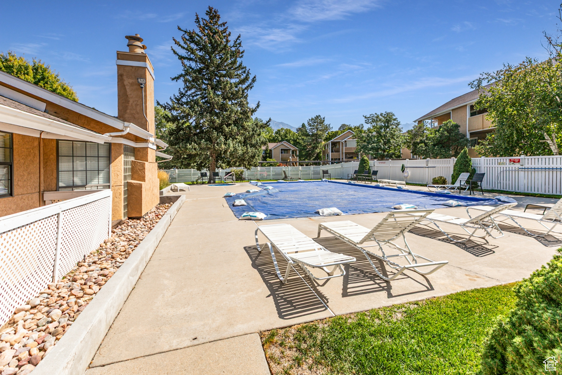 SHADOW RIDGE - Residential